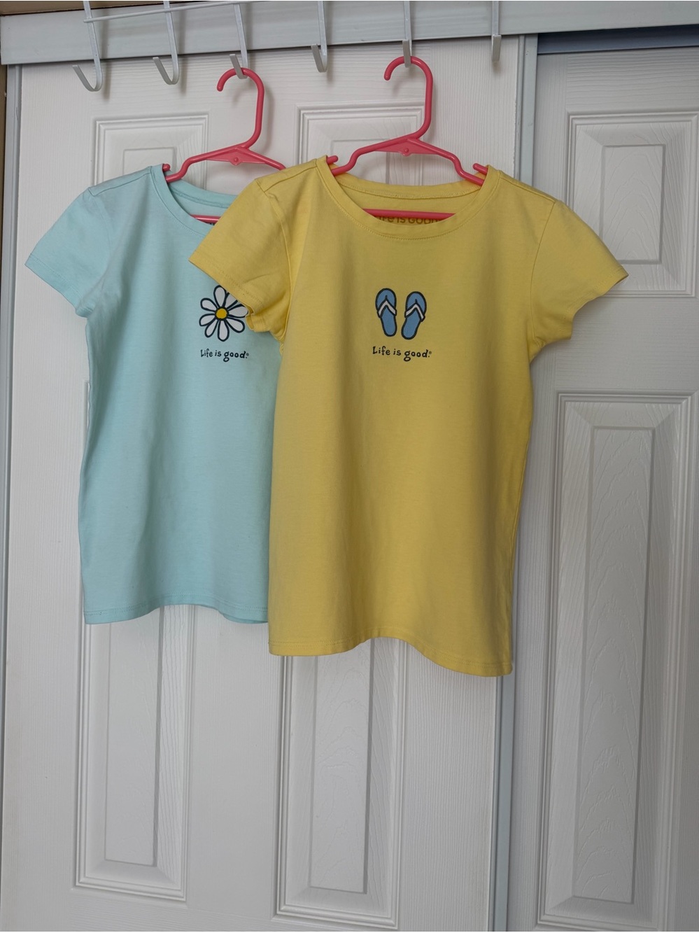 4/$25 LIFE IS GOOD CRUSHER TEE 100% Cotton Yellow And Blue for Girls Size M(7/8)